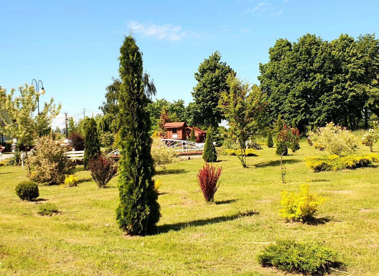 Willa Park Ostrowiec Swietokrzyski Exterior photo