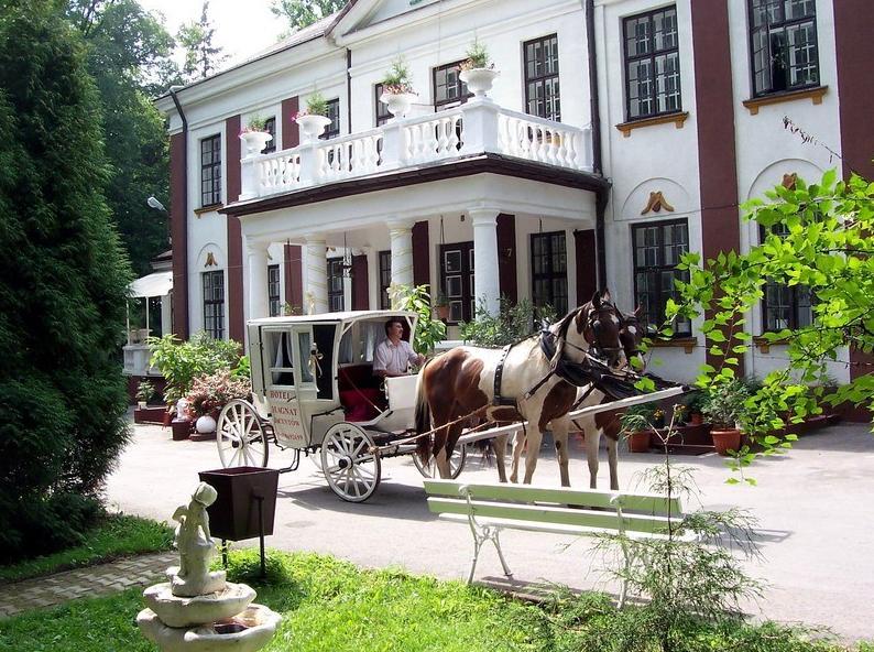 Willa Park Ostrowiec Swietokrzyski Exterior photo